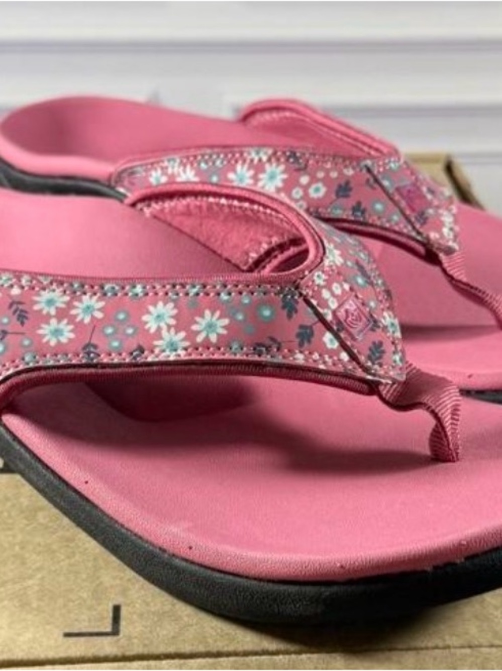 Women's Pink Floral Foam-Comfort Flip Sandals
